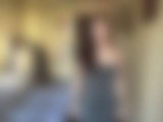 Live cam show with Ellie - Camel Toe on TeamSkeetLive