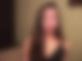 Live cam show with Ellie - Shaved on Camsoda