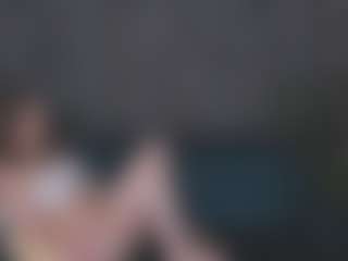 Live cam show with Emmaa-Kimm - Moaning on realtime-chat