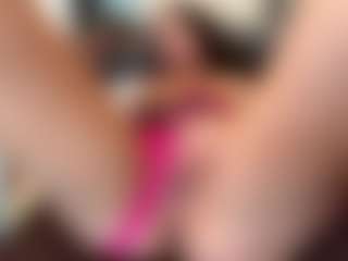 Live cam show with EulaMcleland - Public on Chatstar