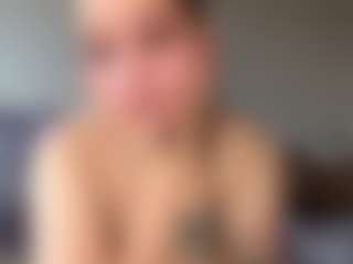 Julia's Live Sex Cam Show