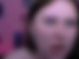 Spettacolo in cam dal vivo con luna-noct - Smoking su Camsoda