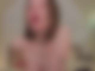 Live cam show with Sasha-Misss - Camel Toe on Big Tits