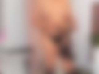 Live cam show with Scaarleett11 - Teen (18+) on MyBangCams
