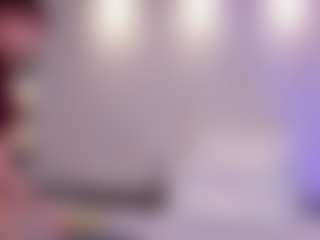 Emi-Ricci's Live Sex Cam Show