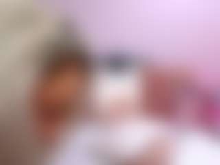 FoxySerenaX's Live Sex Cam Show