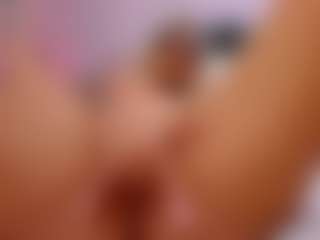 Live cam show with FoxySerenaX - Joi on intimatelivegirls.com
