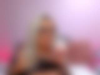Live cam show with FoxySerenaX - Blonde Hair on Fapmatic.com