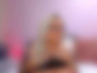 Live cam show with FoxySerenaX - Blonde Hair on galaxygirlnitro.com