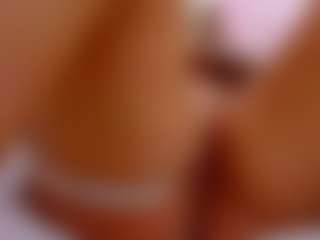 Live cam show with FoxySerenaX - Joi on Camsoda