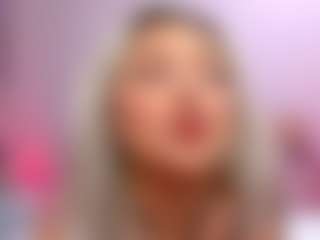 FoxySerenaX's Live Sex Cam Show