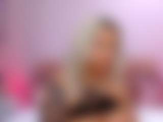 Live cam show with FoxySerenaX - Blonde Hair on Camsoda