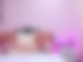 Live cam show with FoxySerenaX - Blonde Hair on Stripli.com