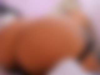 Live cam show with FoxySerenaX - Smoking on xxxlivecams.org