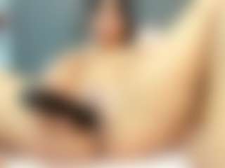 Live cam show with ISISLEROY - Moaning on Stripli.com