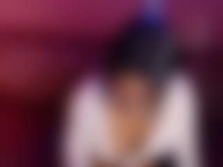 Live cam show with Melody-Spark - Camel Toe on Gym Cam Girls