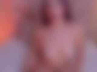 Live cam show with Nova-Silk - Young Adult on AdultVida.com