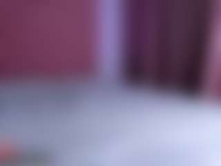 Live cam show with Sisilv - Tiny Tits on livesuperchat.net