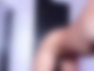 Live cam show with Sisilv - Tiny Tits on Chatstar