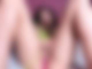 Live cam show with Sisilv - Tiny Tits on livesuperchat.net