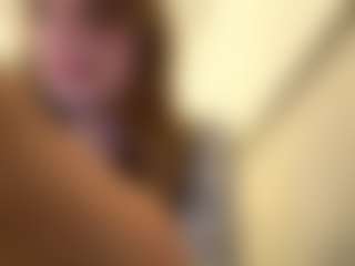 Live cam show with TheolaKassis - Granny on alttransgirls