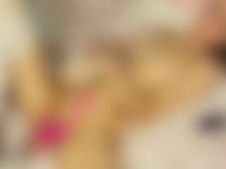 Live cam show with VennieSotolongo - Small Ass on ObeyMaria