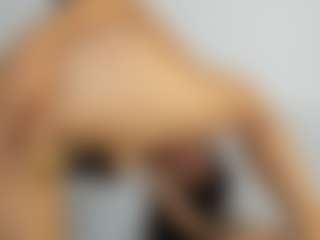 Spettacolo in cam dal vivo con cristalxht - Anal su Camsoda