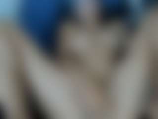 Live cam show with cristalxht - Bikini on CamClone