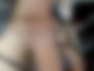 Live cam show with cristalxht - Blowjob on Gym Cam Girls