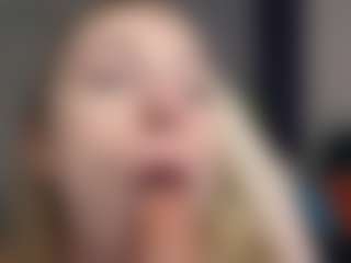 Live cam show with Elve-Vesper - Blue Eyes on CamwithHer
