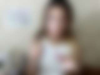 Live cam show with Mira - Upskirt on Dare Cams