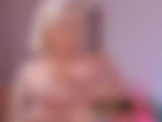 Live-Cam-Show mit salomestorm - Tattoos auf Camsoda