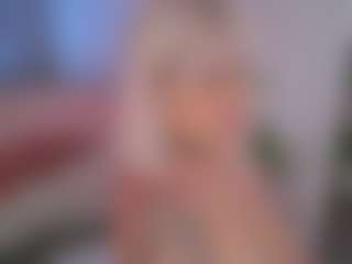 Live cam show with salomestorm - Smoking on slutload