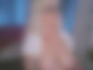 Live cam show with salomestorm - Shaved Pussy Curvy on Uber Horny