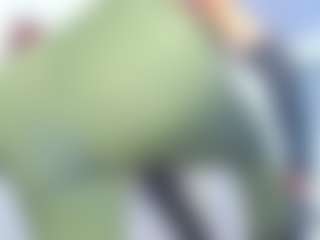 Live cam show with voguebich - Gray Eyes on madthumbs