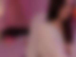 Live cam show with Elvienne - Moaning on https://playwithruby.com