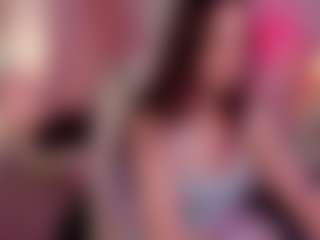 Live cam show with Elvienne - Gray Eyes on Latina Girls