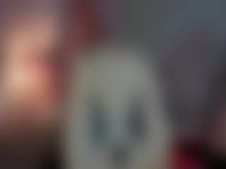 Live cam show with Elvienne - Green Eyes on camtv