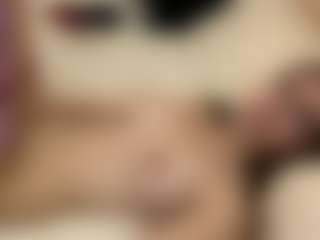LauraleeKeat's Live Sex Cam Show