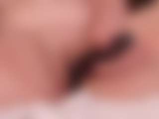 Live cam show with Lilly-Cassi - Domination on AdultVida.com