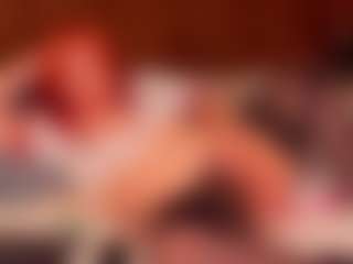 Live cam show with Lilly-Cassi - Average on Camsoda