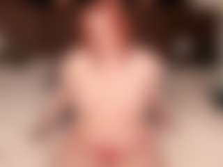 Live cam show with Lilly-Cassi - Red Hair Amateur on Camsoda