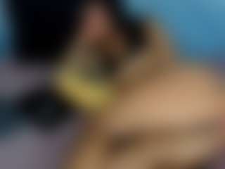 Live cam show with MoniYii07 - Average on sexylive.show