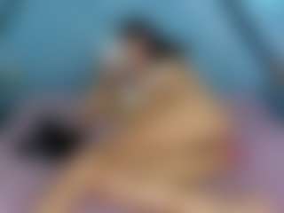 Live cam show with MoniYii07 - Facial Piercings on Camming Site