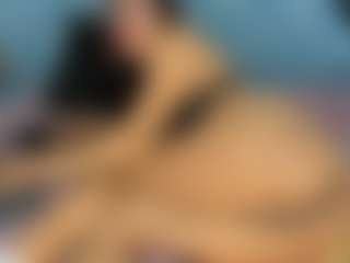 MoniYii07's Live Sex Cam Show