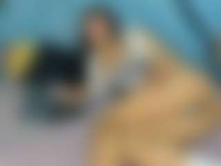 MoniYii07's Live Sex Cam Show