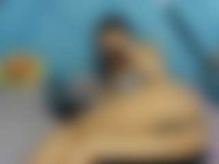 MoniYii07's Live Sex Cam Show