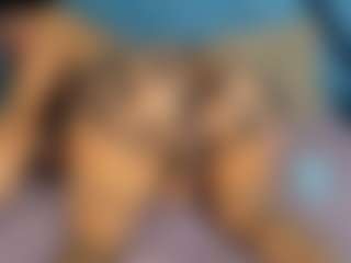 MoniYii07's Live Sex Cam Show