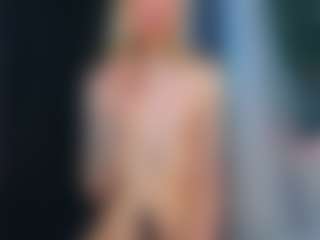 Live cam show with SallyeCha - Ass Bouncing on SpunkLive