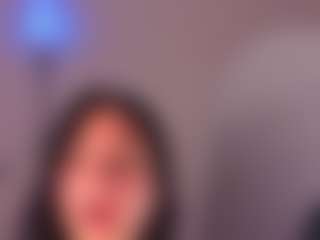 Live cam show with Sofia-Conner - Spanks on StripNow